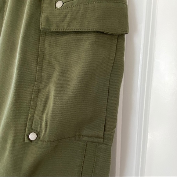 Olive Green Riveted Utility Cargo Mini Skirt w Pockets Coldwater Creek Size 6 - Picture 7 of 10